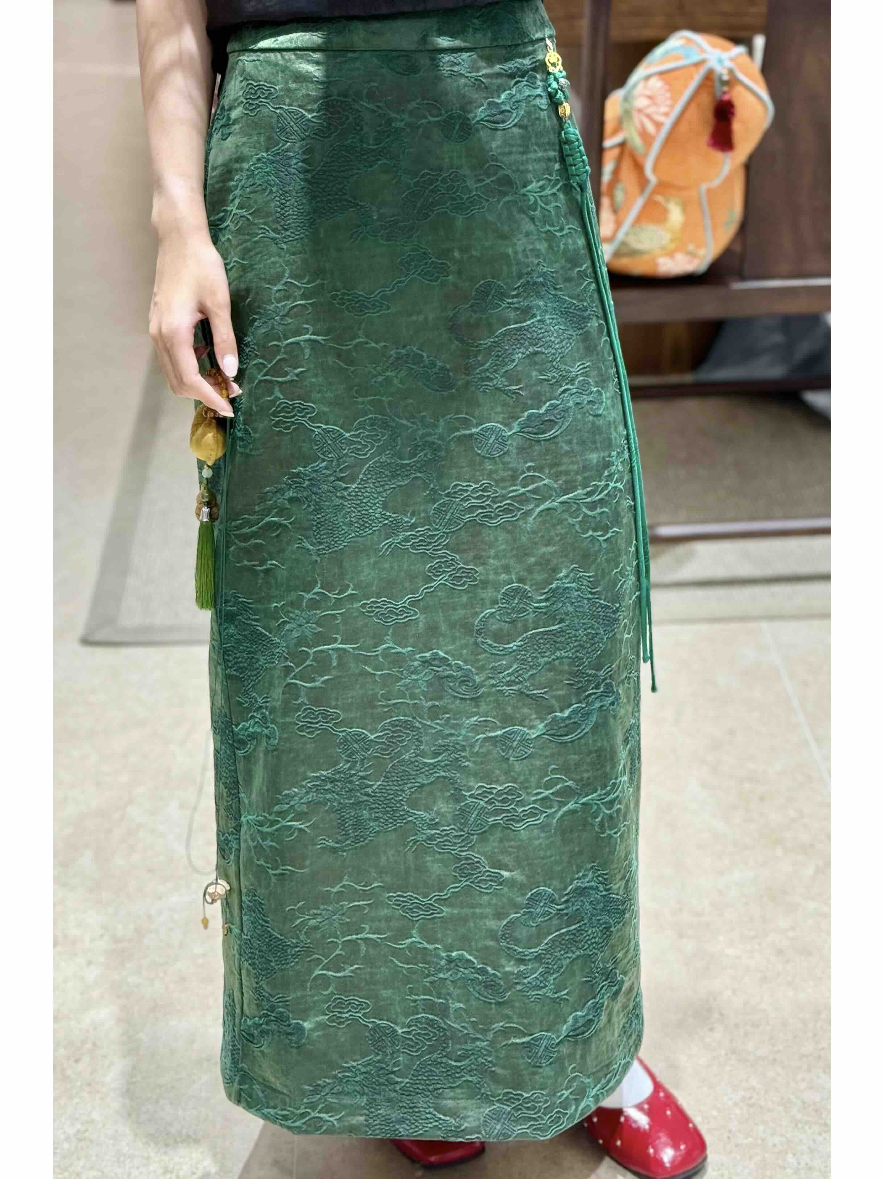 Xiangyunsha Silk Skirt